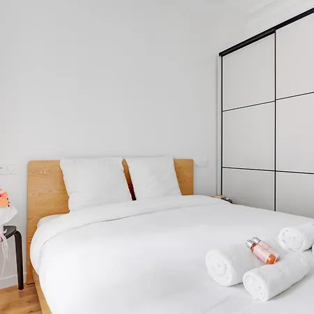 Parisian Elegance - Luxury In Daumesnil باريس